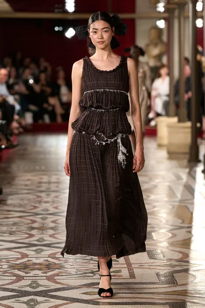 Look 26